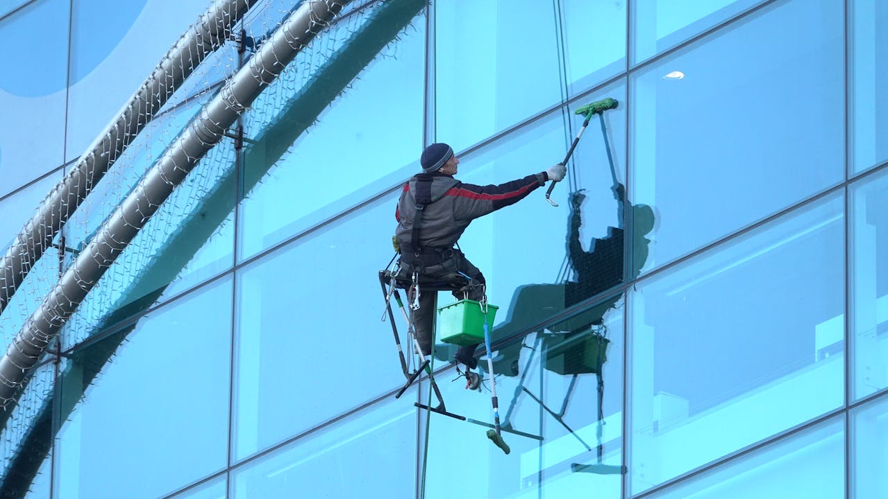 The Difference Between DIY and Professional Window Cleaning